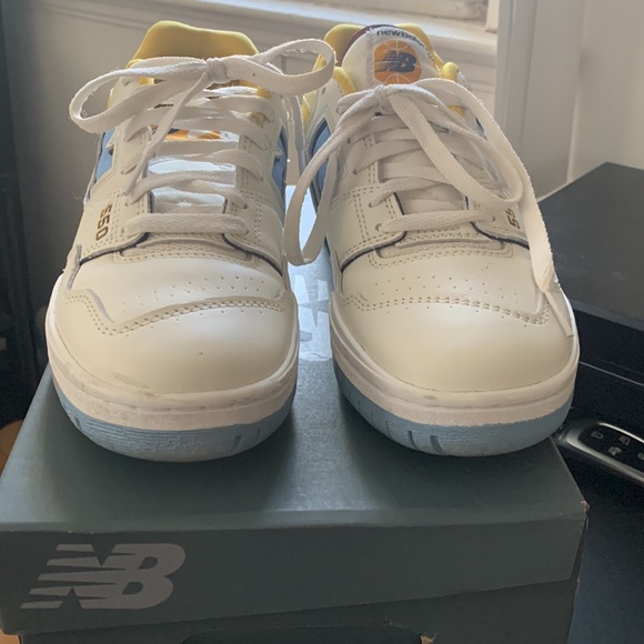 New Balance 550 - Picture 3 of 5